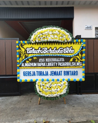 Papan Bunga Duka di Dulalowo Timur
